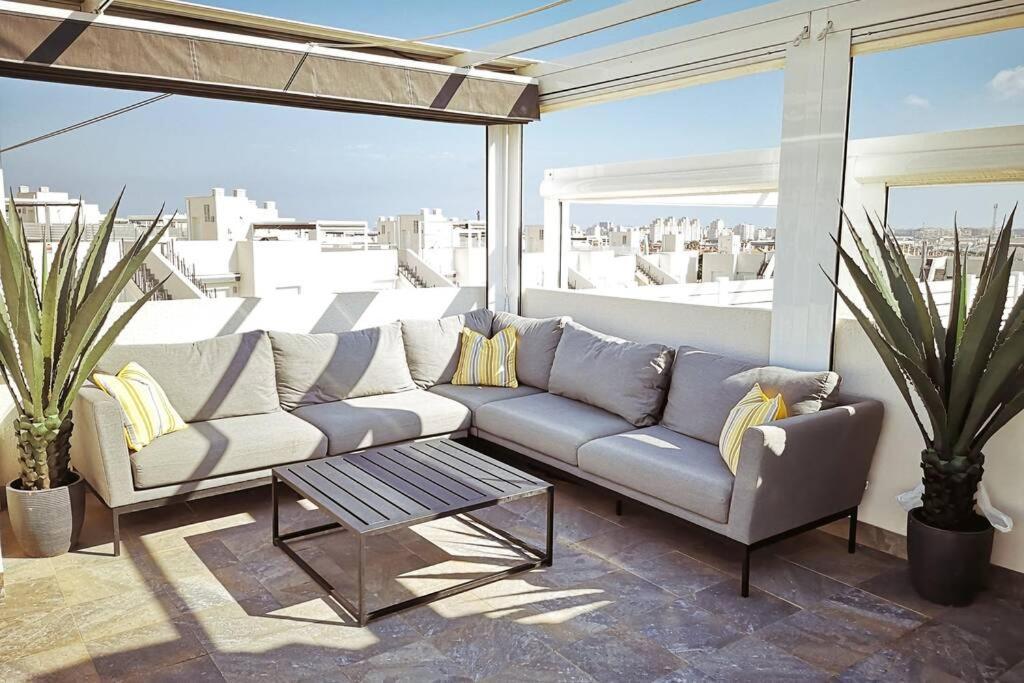 Black Sun. Modern Penthouse In Torrevieja Ngoại thất bức ảnh
