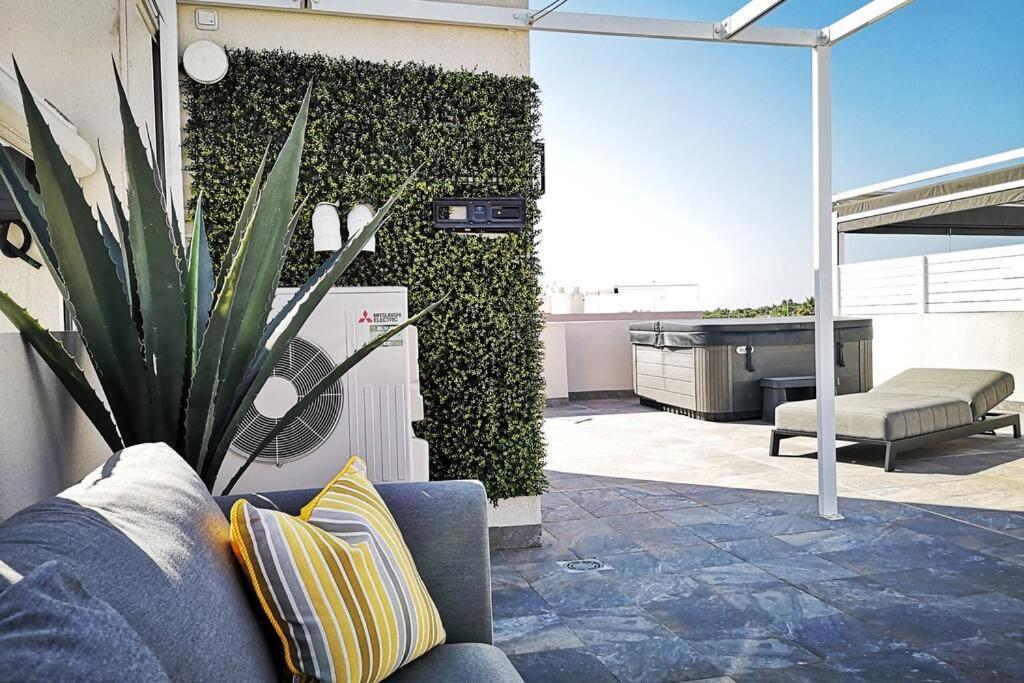 Black Sun. Modern Penthouse In Torrevieja Ngoại thất bức ảnh