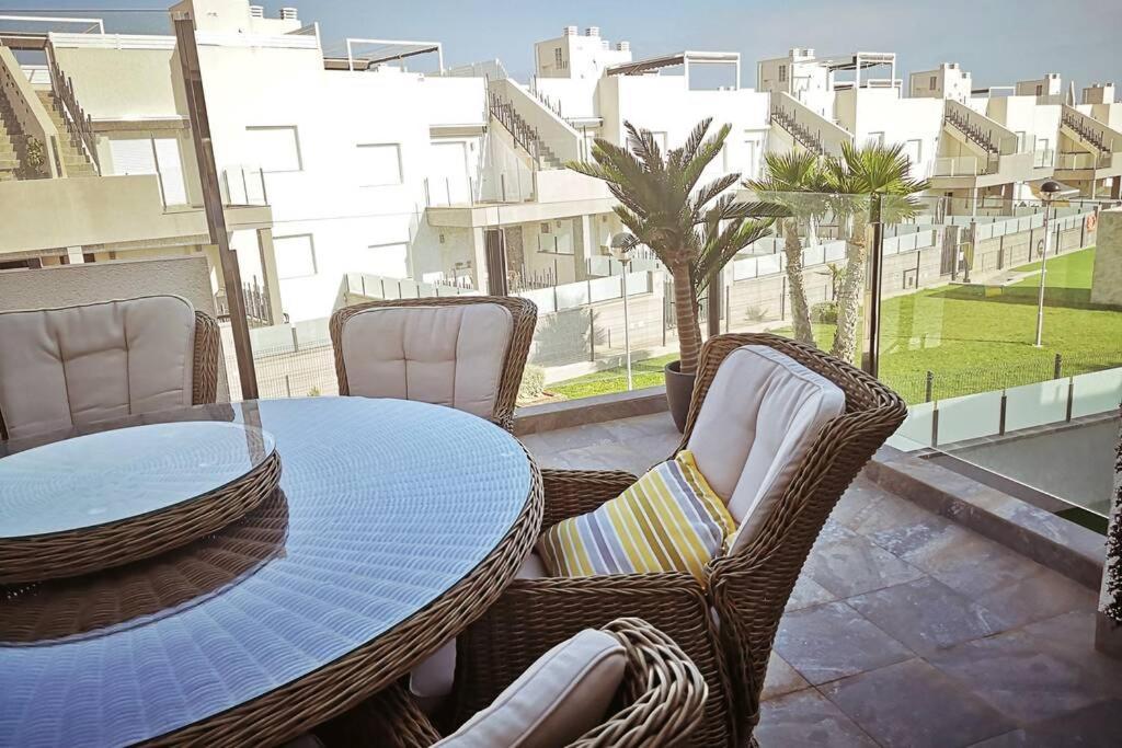 Black Sun. Modern Penthouse In Torrevieja Ngoại thất bức ảnh